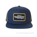 Gorra snapback de algodón con parche bordado